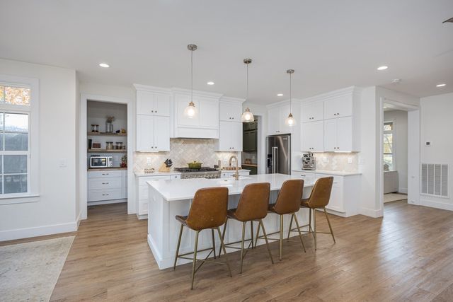 1813 Lasea Rd, Spring Hill, TN 37174