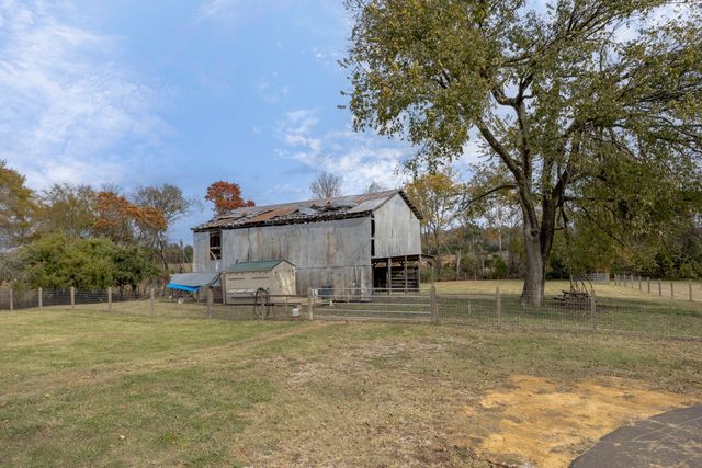 1813 Lasea Rd, Spring Hill, TN 37174