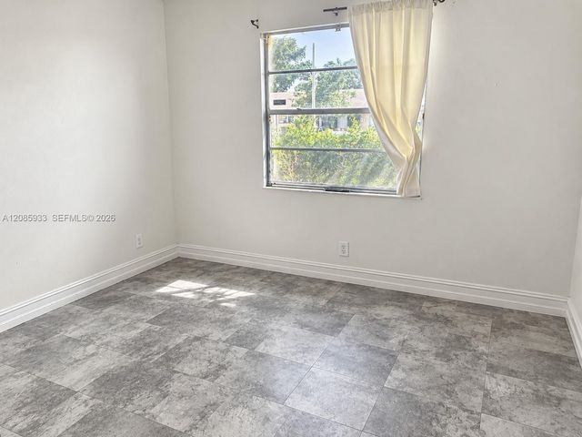 401 NW 43rd Street, Deerfield Beach, FL 33064