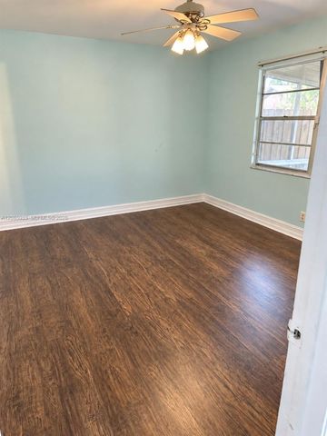 401 NW 43rd Street, Deerfield Beach, FL 33064