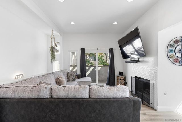 1504 Granite Hills Dr A, El Cajon, CA 92019