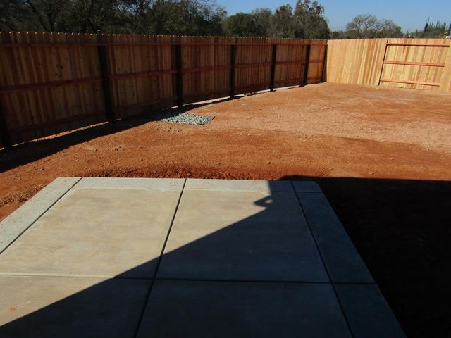 715 Thimbleberry Dr, Ione, CA 95640