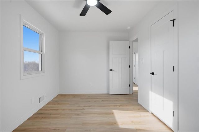 332 Woods Avenue, Excelsior Springs, MO 64024