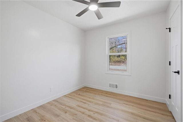 332 Woods Avenue, Excelsior Springs, MO 64024