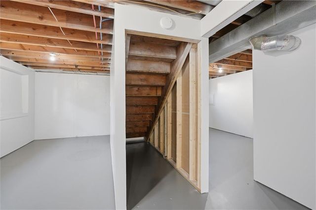 332 Woods Avenue, Excelsior Springs, MO 64024