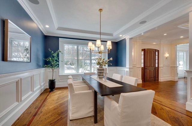 99 Old Colony Road, Wellesley, MA 02481