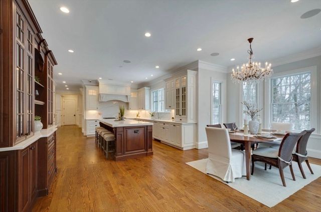 99 Old Colony Road, Wellesley, MA 02481