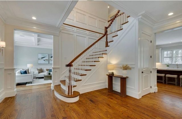 99 Old Colony Road, Wellesley, MA 02481