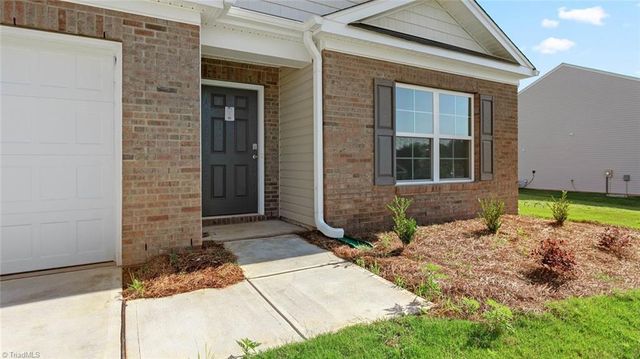 528 Wheelcrest Court, Winston-salem, NC 27107