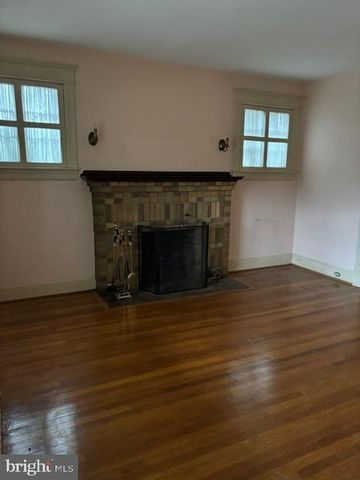 1817 VARNUM ST NW, Washington, DC 20011