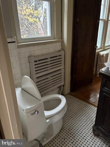 1817 VARNUM ST NW, Washington, DC 20011