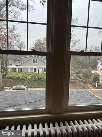 1817 VARNUM ST NW, Washington, DC 20011