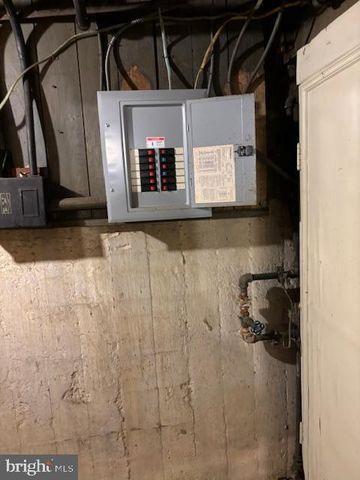 1817 VARNUM ST NW, Washington, DC 20011