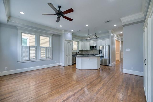 426 W 25th Street, Houston, TX 77008