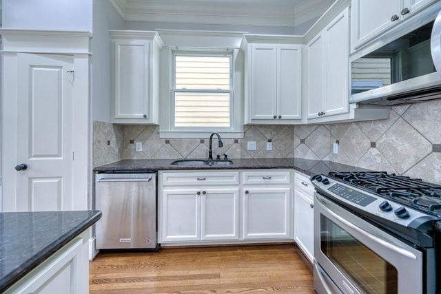426 W 25th Street, Houston, TX 77008