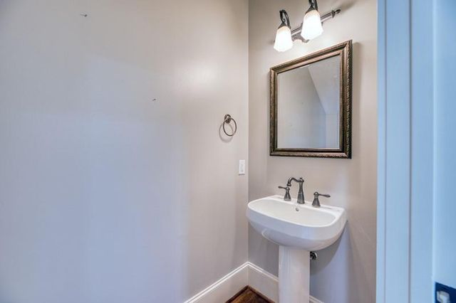 426 W 25th Street, Houston, TX 77008