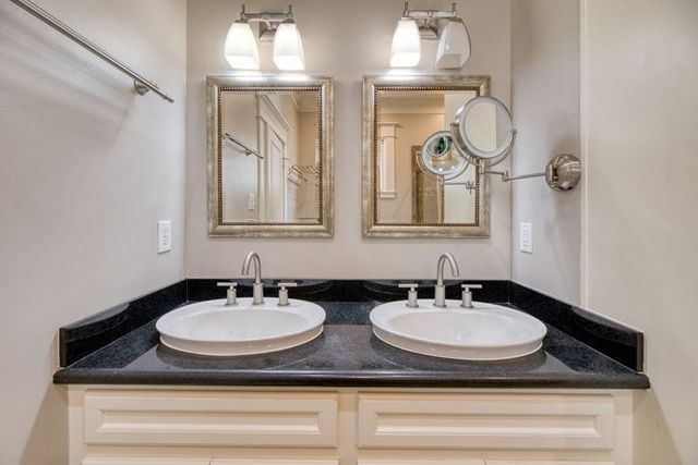 426 W 25th Street, Houston, TX 77008