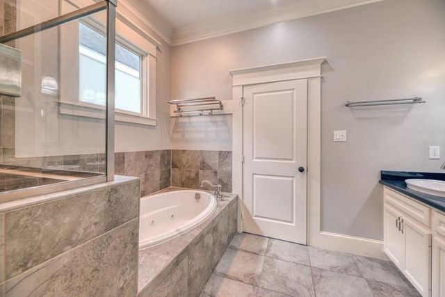 426 W 25th Street, Houston, TX 77008