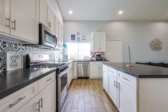 8619 Pottinger Drive, Houston, TX 77083