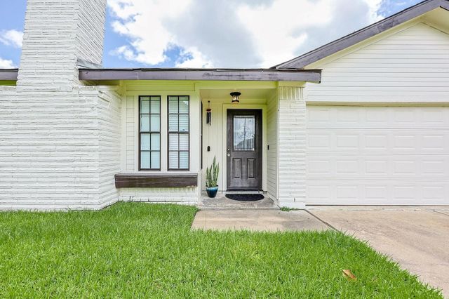 8619 Pottinger Drive, Houston, TX 77083