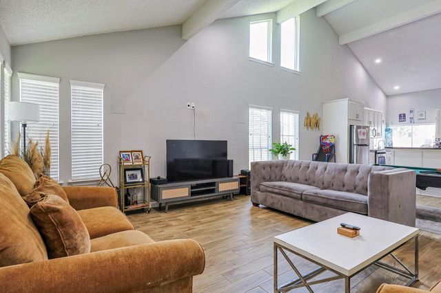 8619 Pottinger Drive, Houston, TX 77083