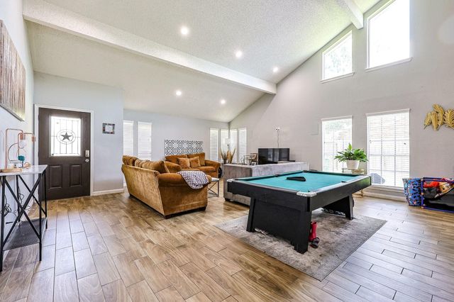 8619 Pottinger Drive, Houston, TX 77083