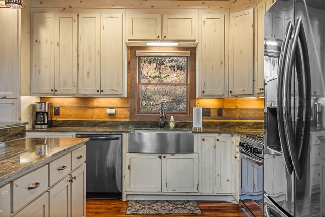 455 Shepherds Walk, Morganton, GA 30560