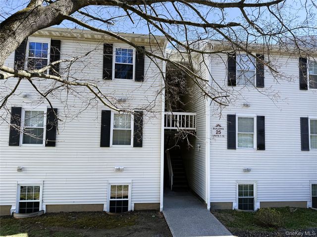25 Lexington Hill 8, Harriman, NY 10926
