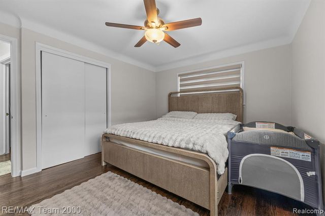 7275 Colonial Street, Dearborn Heights, MI 48127