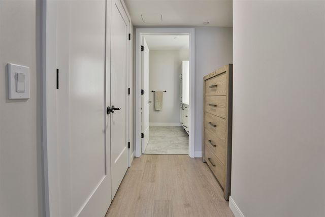 18 Artisan Dr Unit 307, Salem, NH 03079