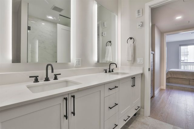 18 Artisan Dr Unit 307, Salem, NH 03079