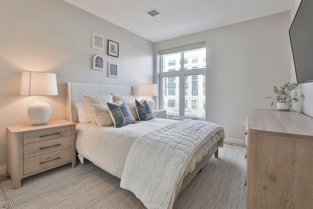 18 Artisan Dr Unit 307, Salem, NH 03079