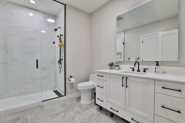 18 Artisan Dr Unit 307, Salem, NH 03079