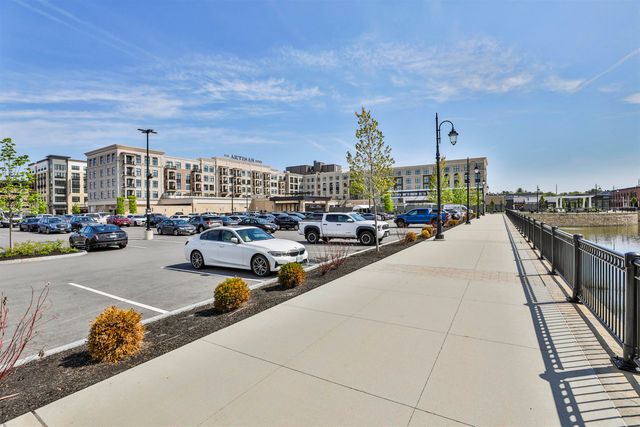 18 Artisan Dr Unit 307, Salem, NH 03079