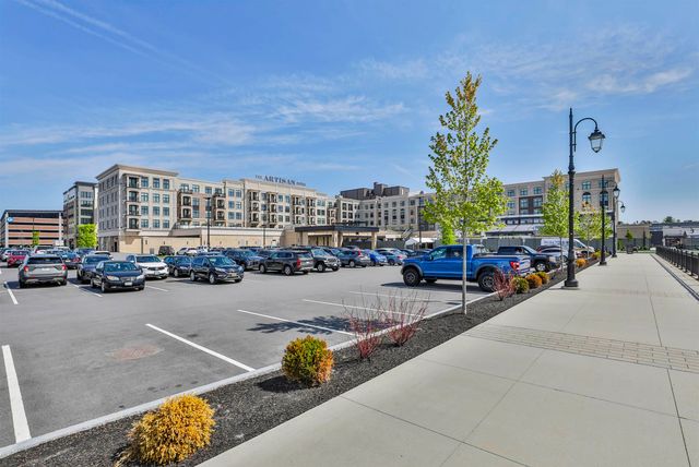 18 Artisan Dr Unit 307, Salem, NH 03079