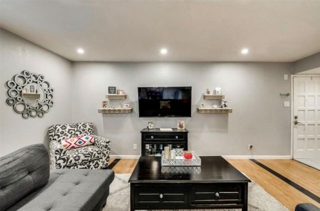 6026 Birchbrook Drive 119, Dallas, TX 75206