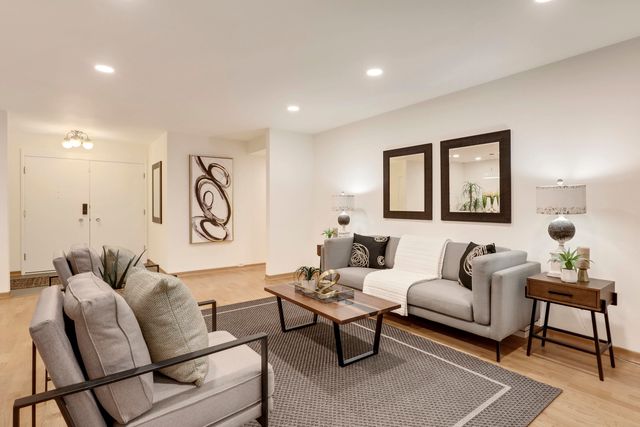 323 Monte Vista Ave 107, Oakland, CA 94611