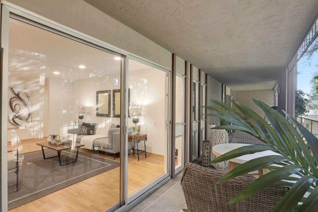 323 Monte Vista Ave 107, Oakland, CA 94611