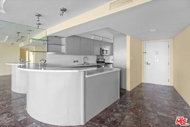 4265 Marina City Drive 101, Marina Del Rey, CA 90292