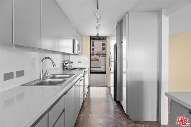 4265 Marina City Drive 101, Marina Del Rey, CA 90292