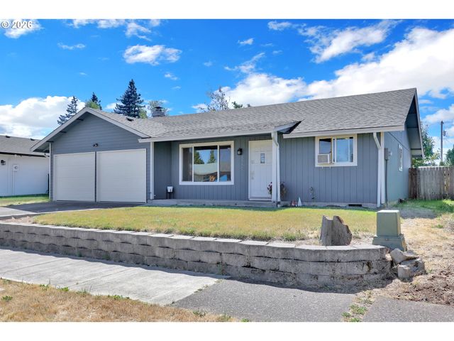 326 38TH Pl, Springfield, OR 97478