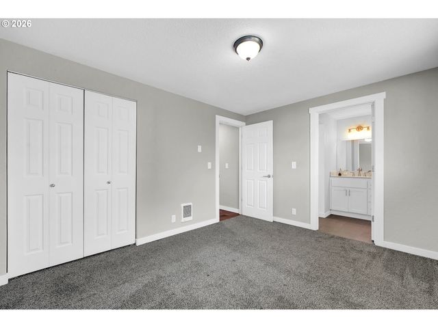 326 38TH Pl, Springfield, OR 97478