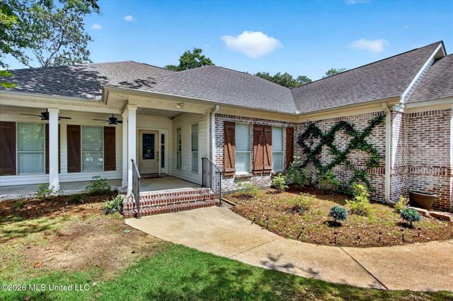 6610 Alakoko Court, Diamondhead, MS 39525
