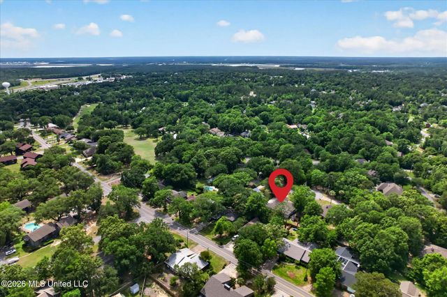 6610 Alakoko Court, Diamondhead, MS 39525