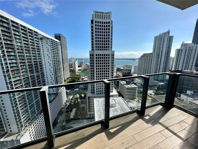 68 SE 6th St 2707, Miami, FL 33131
