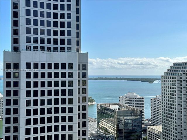 68 SE 6th St 2707, Miami, FL 33131