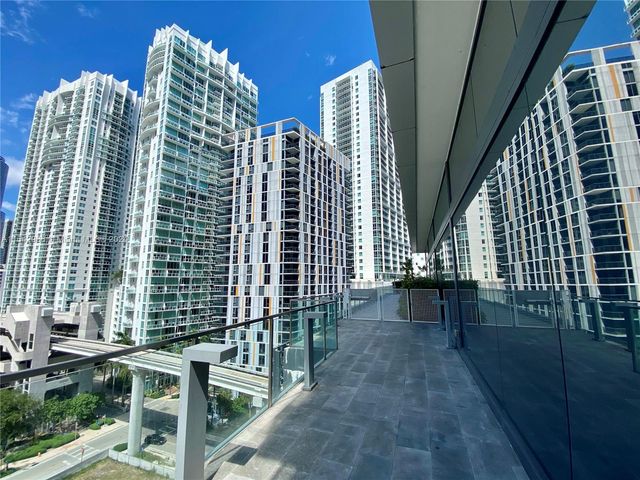 68 SE 6th St 2707, Miami, FL 33131