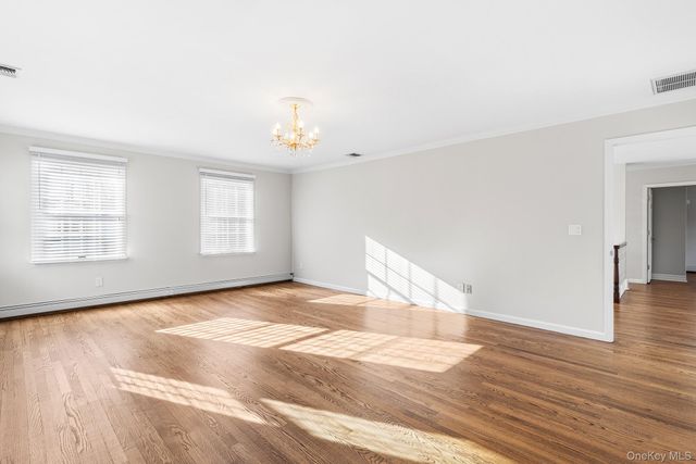 3 Ada Lane, Setauket, NY 11733