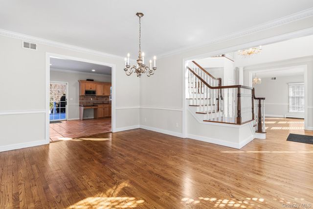 3 Ada Lane, Setauket, NY 11733