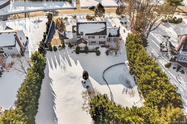 3 Ada Lane, Setauket, NY 11733